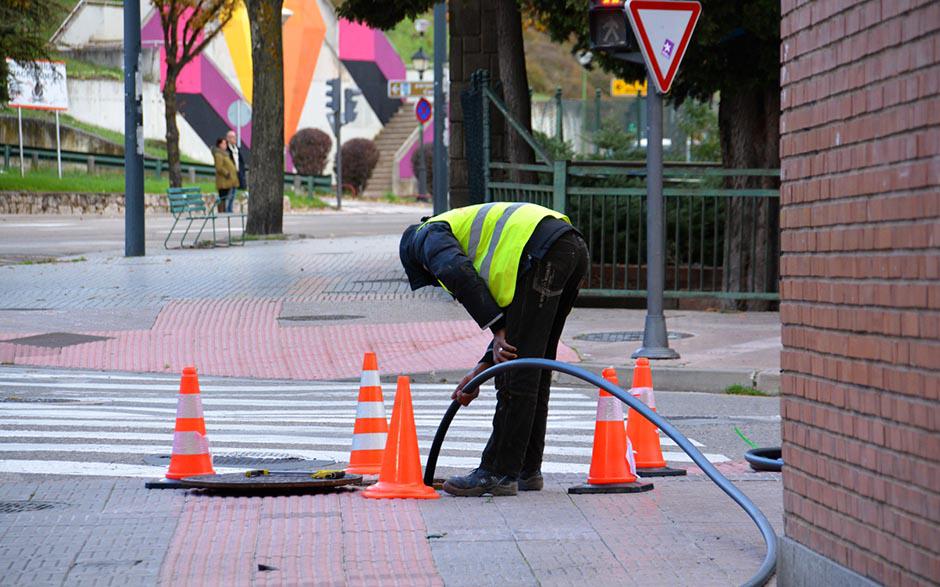 comment déboucher des wc Marchémoret